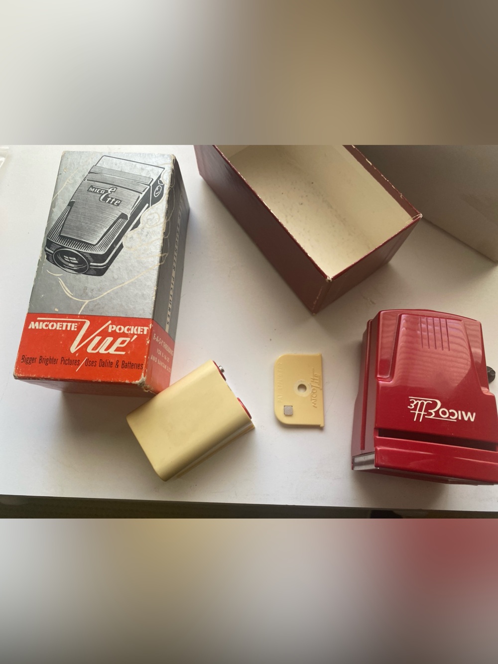 Vintage Red Micoette Pocket Vue Slide Viewer w/ Box & Mico-Lite Parts MCM RARE